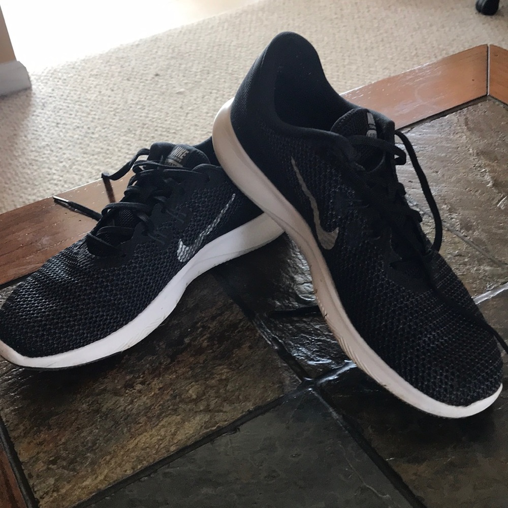 Women’s Nike shoes